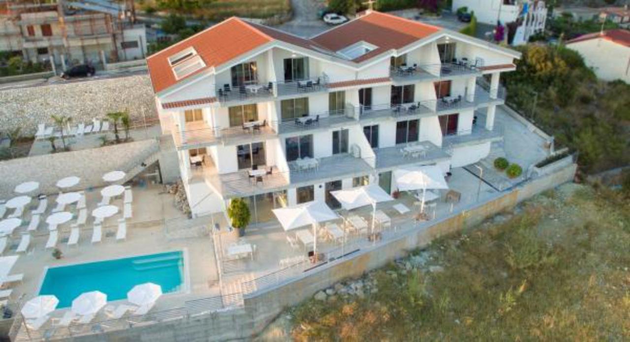 Santo Stefano Club Aparthotel